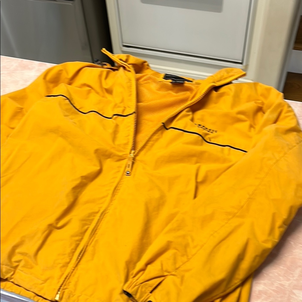 North Bay Yellow Jacket View 2